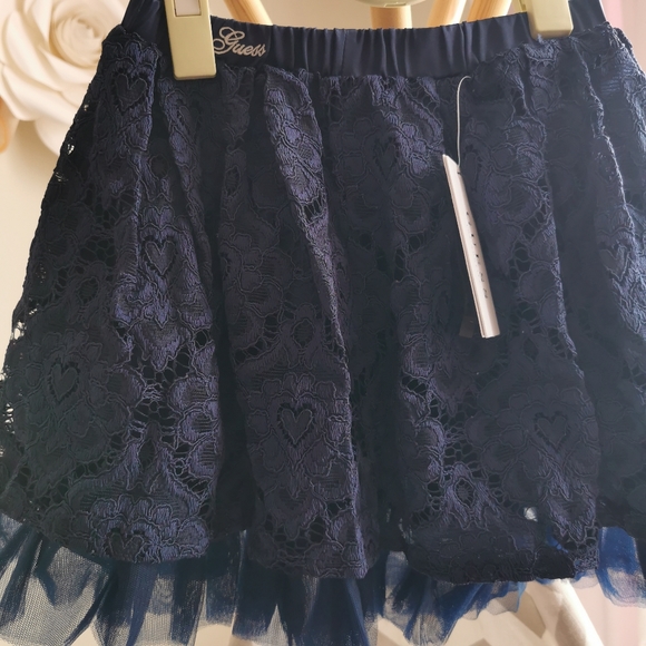 2/40 Guess little girl lace Skirts - Picture 5 of 11